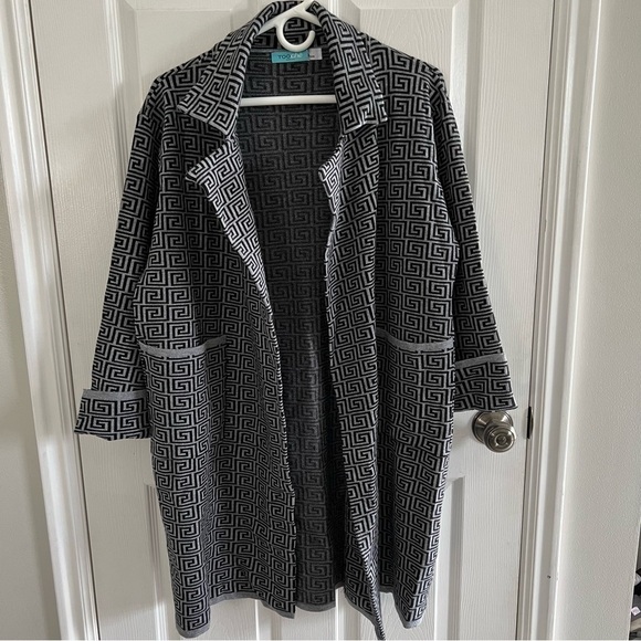 Tooché Zurich Jackets & Blazers - Tooché Zurich Tunic Cardigan Women’s Size S/M